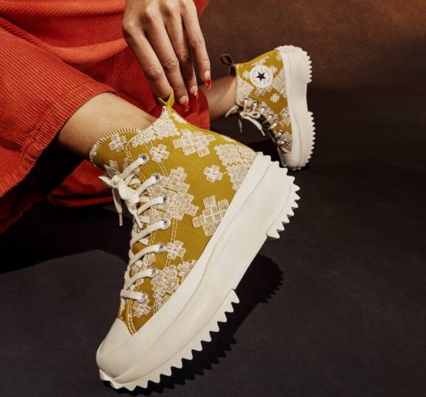 Boty Vysoké Converse Run Star Hike Platformyě Tonal Embroidery Černé Žluté | CV-736NXW